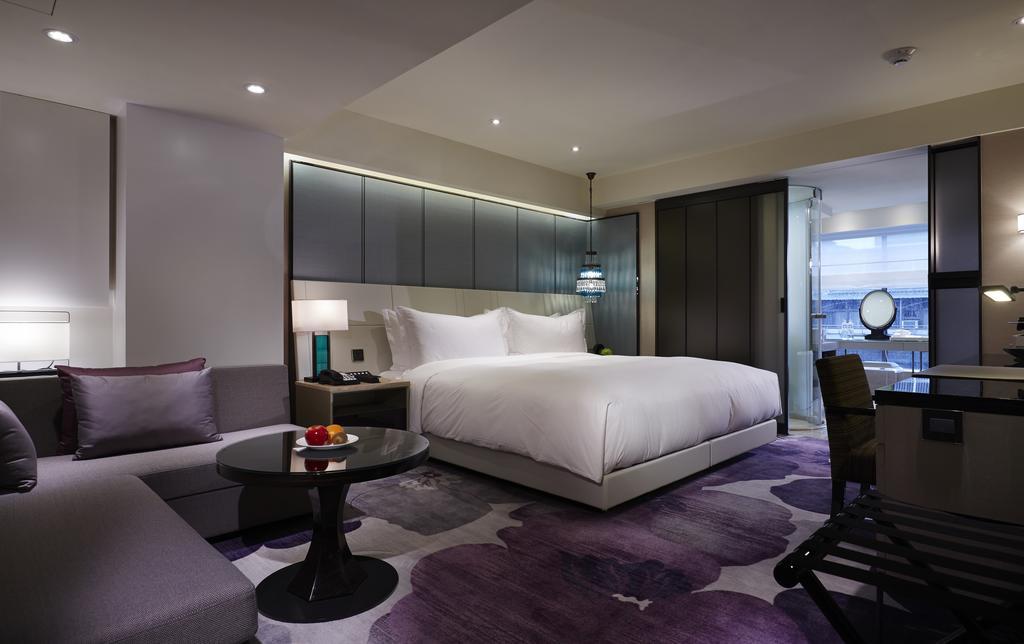 Amazing Room,704976616:JPEG