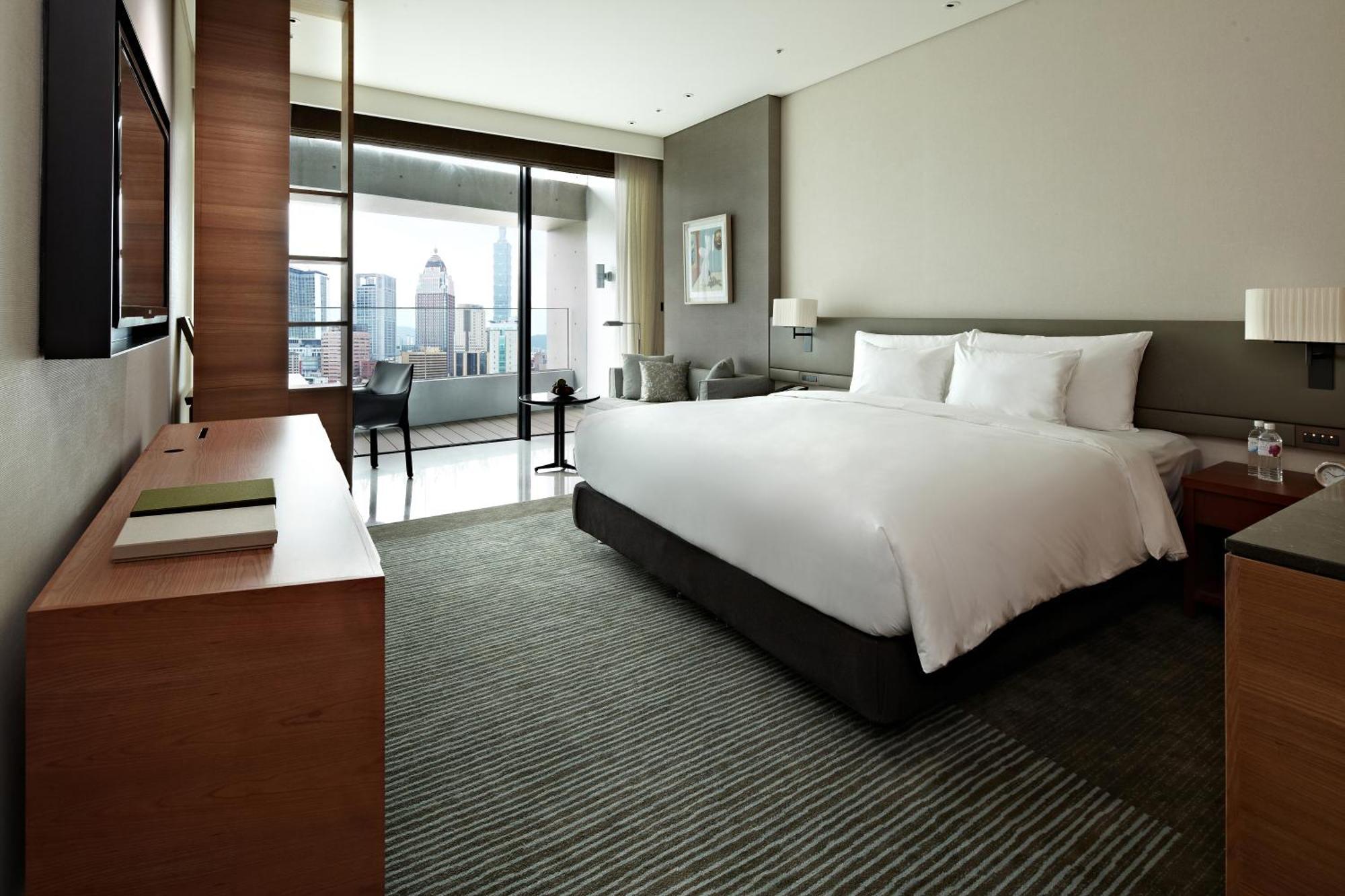 Classic King Room City View,1549551427:JPEG
